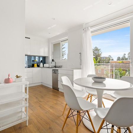 Chic Apartment Footsteps From Manly Beach Sydney Exterior photo