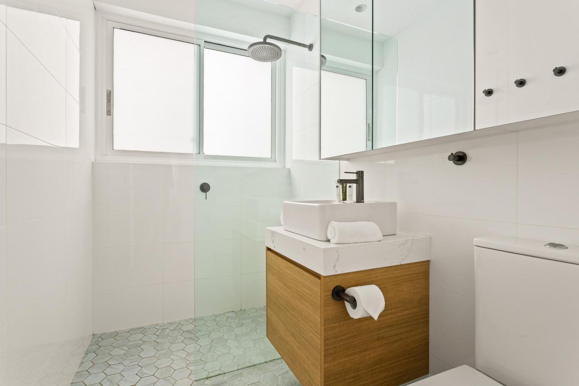 Chic Apartment Footsteps From Manly Beach Sydney Exterior photo